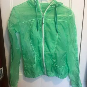 cute green lululemon windbreaker